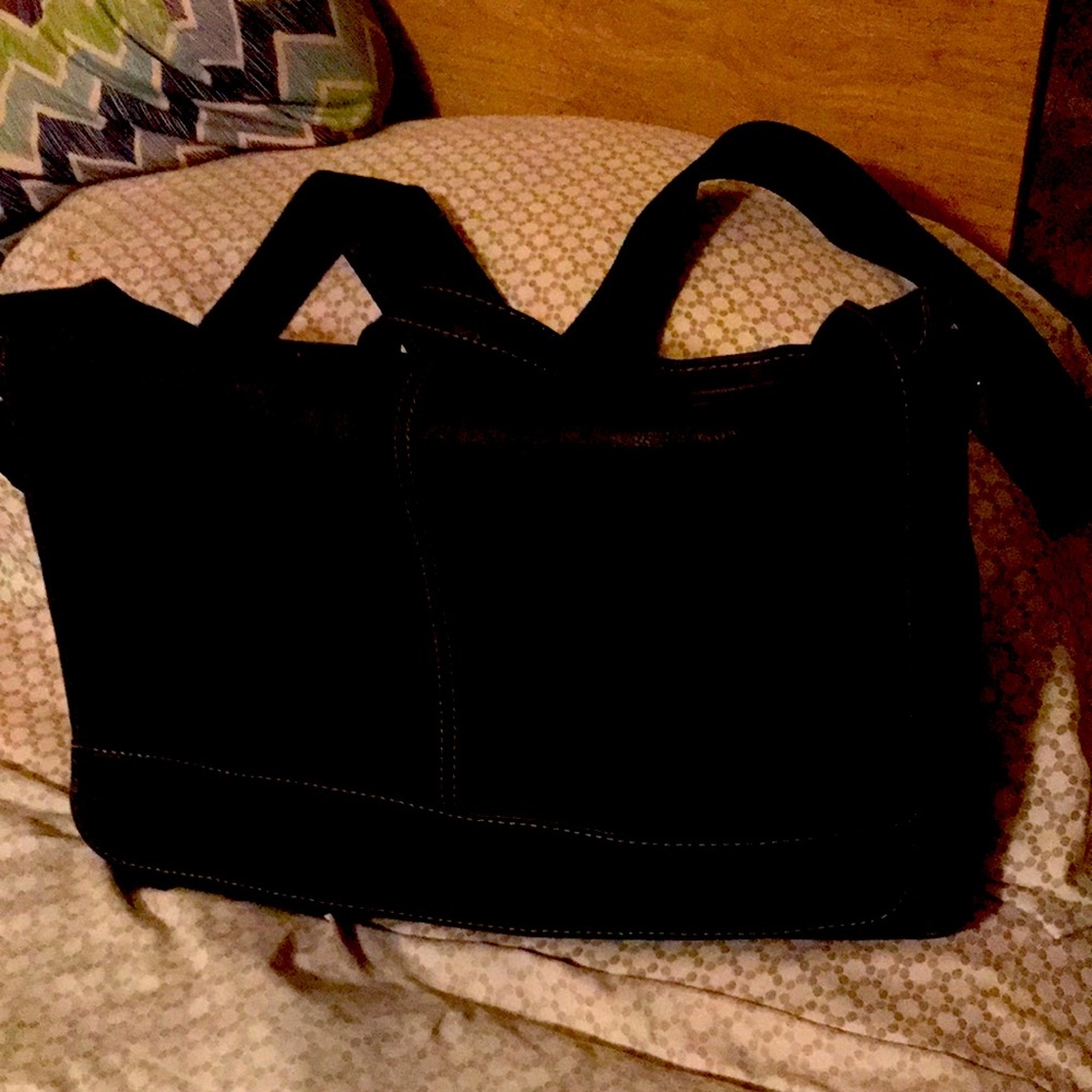 Men’s leather bag, used but in good condition!